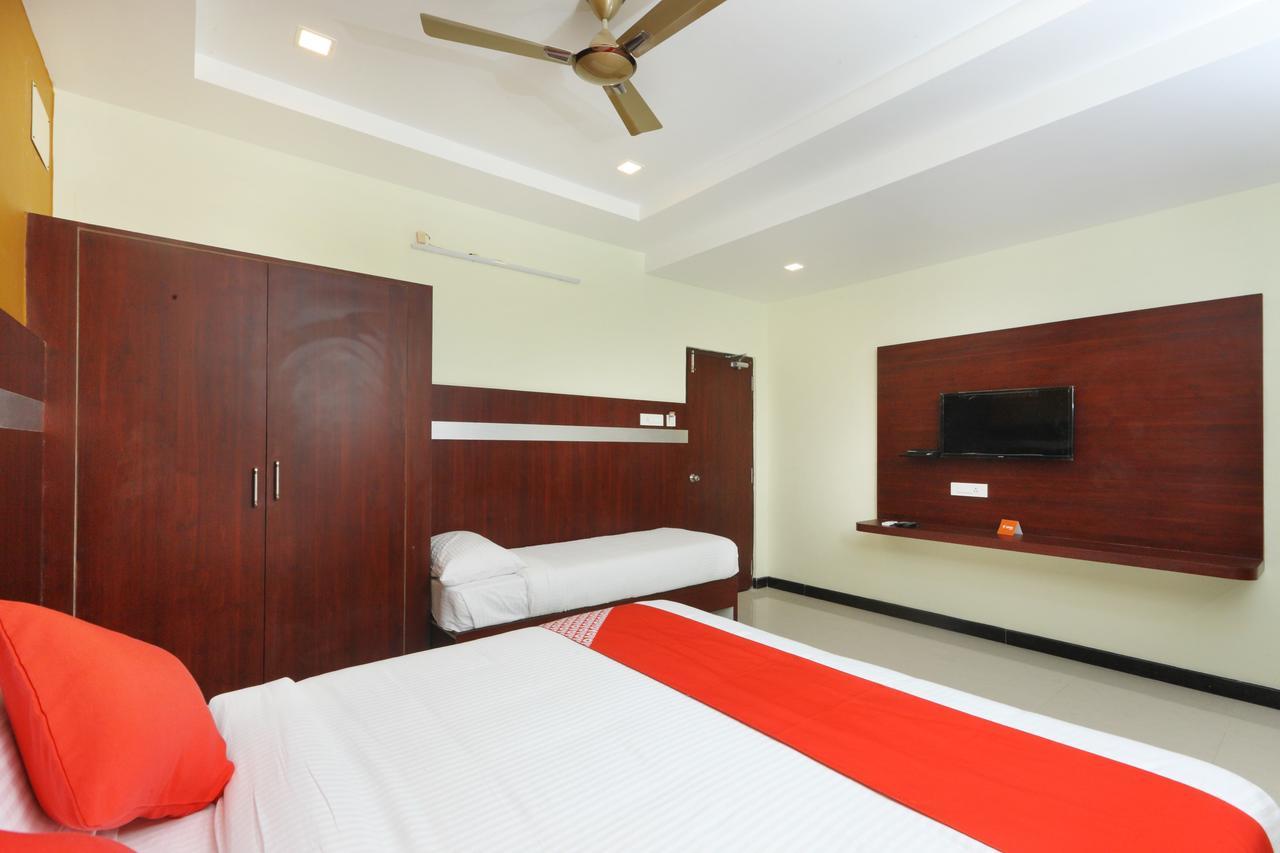 Oyo 15115 Hotel Ramcharan Residency Tirupati Esterno foto