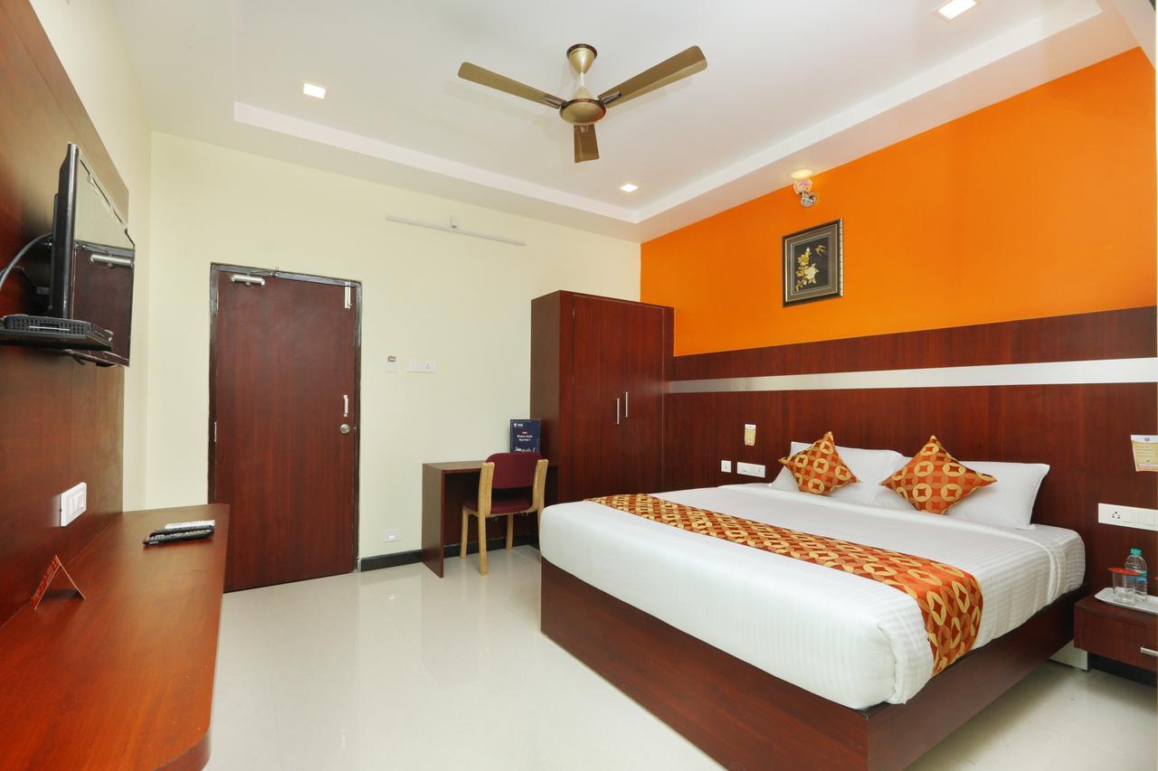 Oyo 15115 Hotel Ramcharan Residency Tirupati Esterno foto